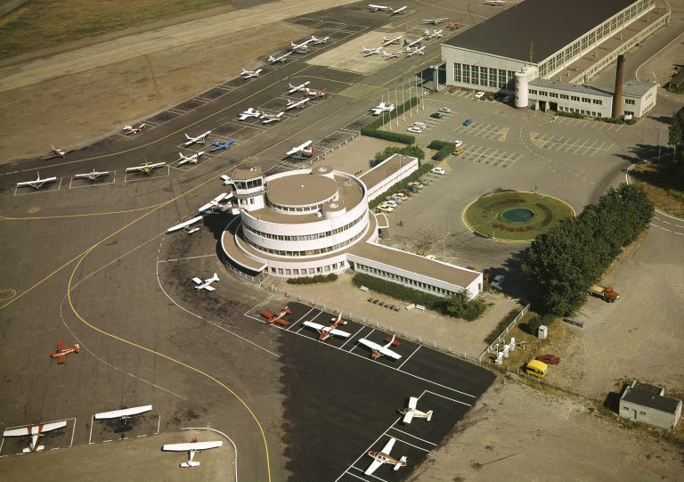 1972 . Malmi, Malmin lentokenttä.