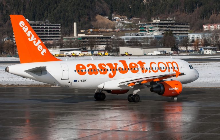 pavement-airport-airplane-plane-tarmac-aircraft-1247929-pxhere.com